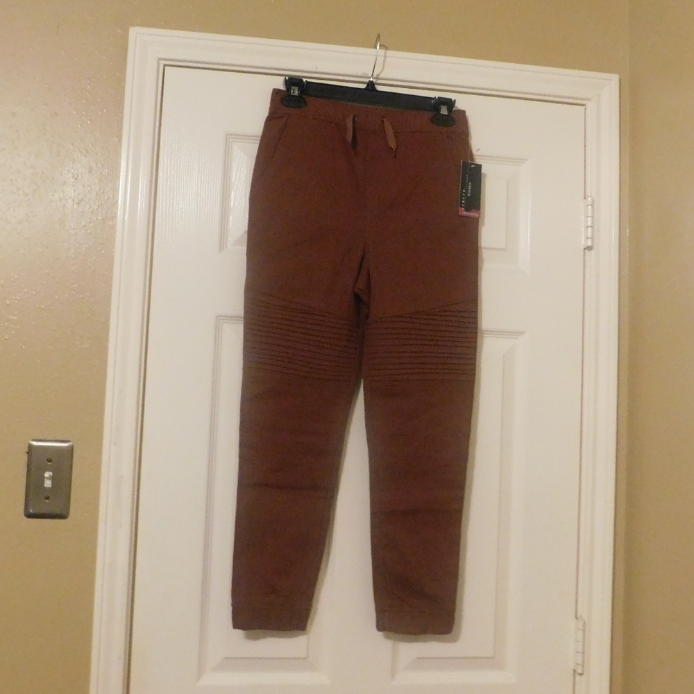 Truth Substance Common Sense Boys Jogger Size: L (14)